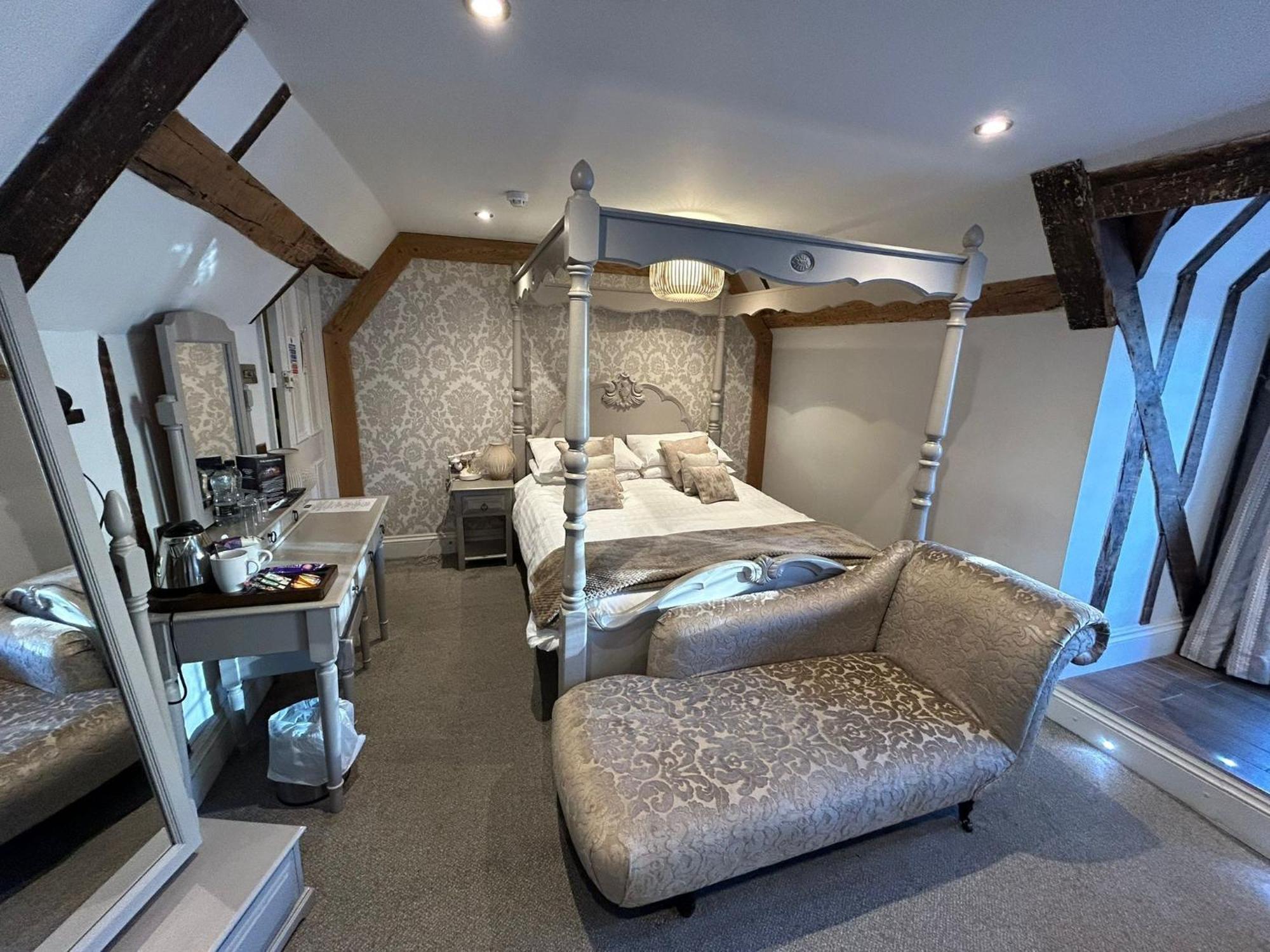The Hind Hotel Wellingborough Ruang foto