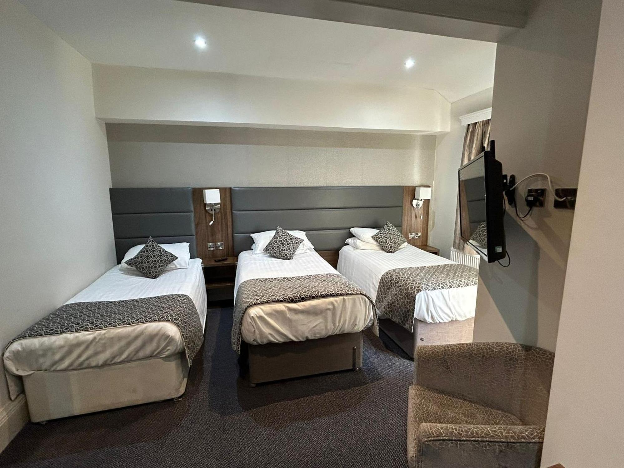 The Hind Hotel Wellingborough Ruang foto
