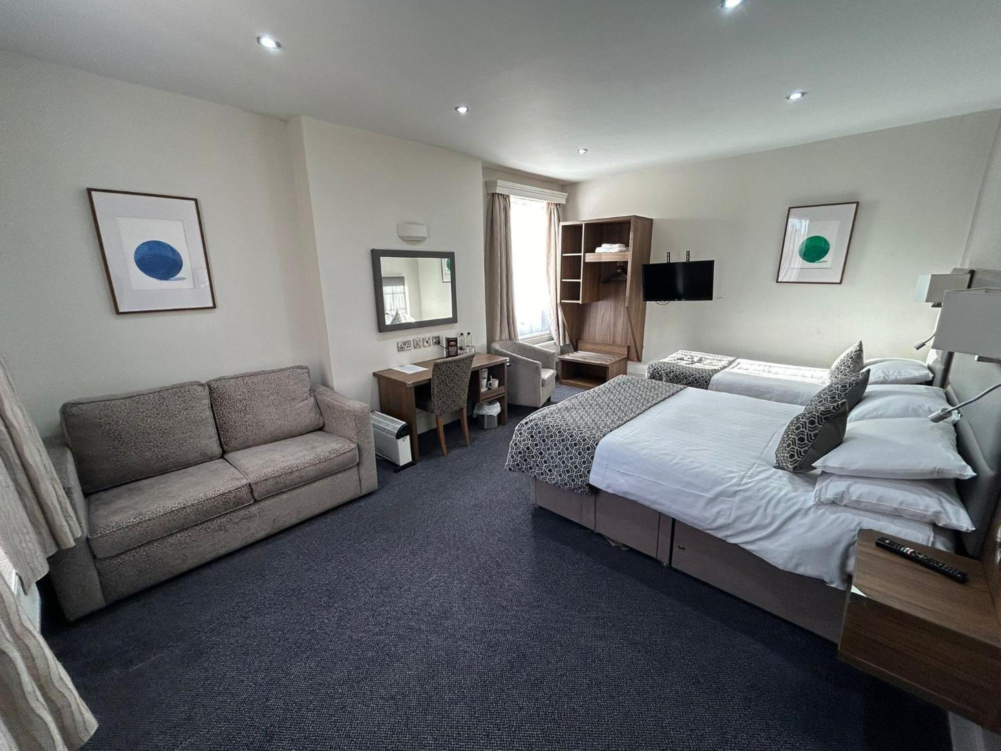 The Hind Hotel Wellingborough Ruang foto