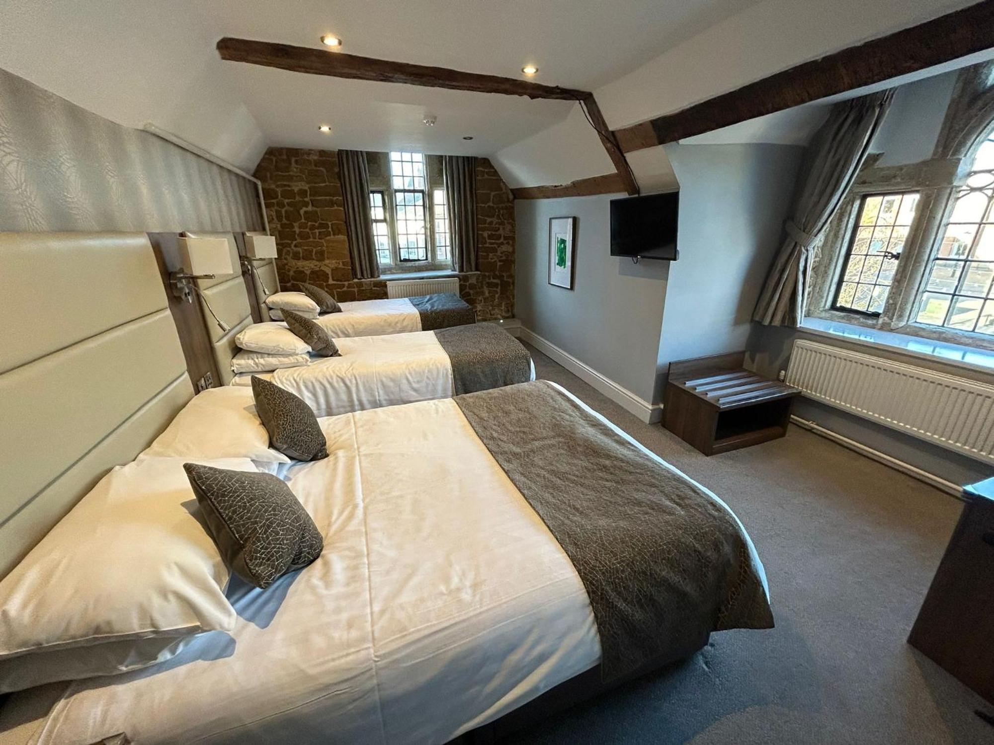 The Hind Hotel Wellingborough Ruang foto