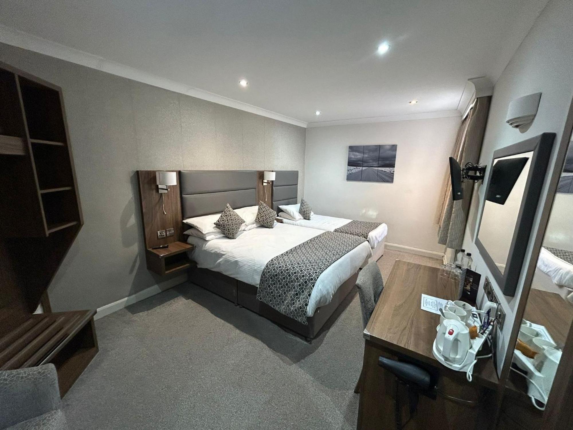 The Hind Hotel Wellingborough Ruang foto